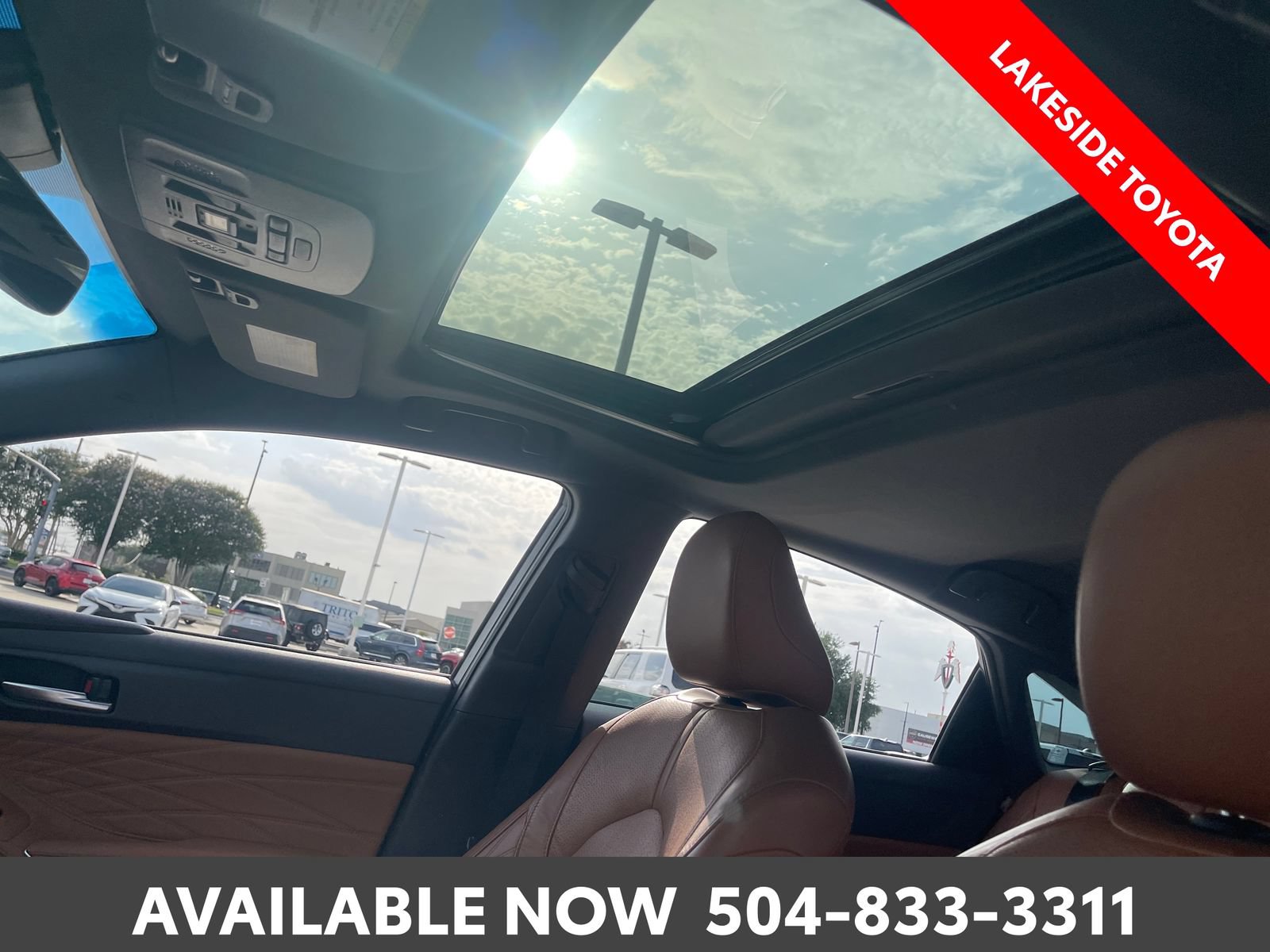 Used 2020 Toyota Avalon Limited FWD image 31