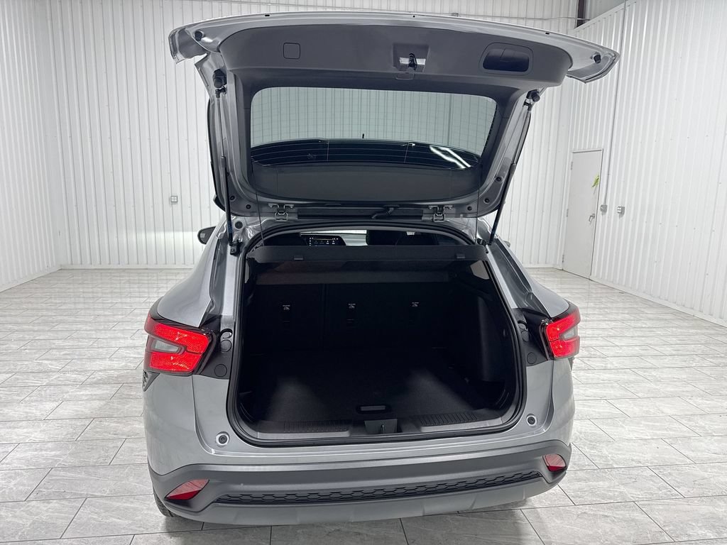 New 2026 Chevrolet Trax LT w/ Midnight Edition FWD image 27