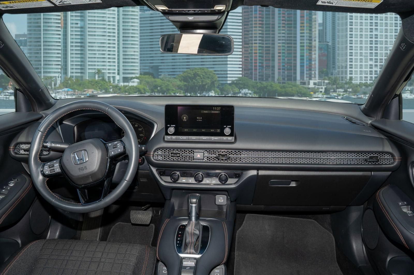 Certified 2025 Honda HR-V Sport image 21