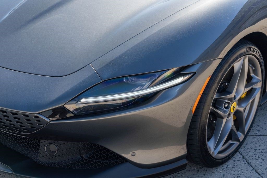 Used 2022 Ferrari Roma RWD image 11