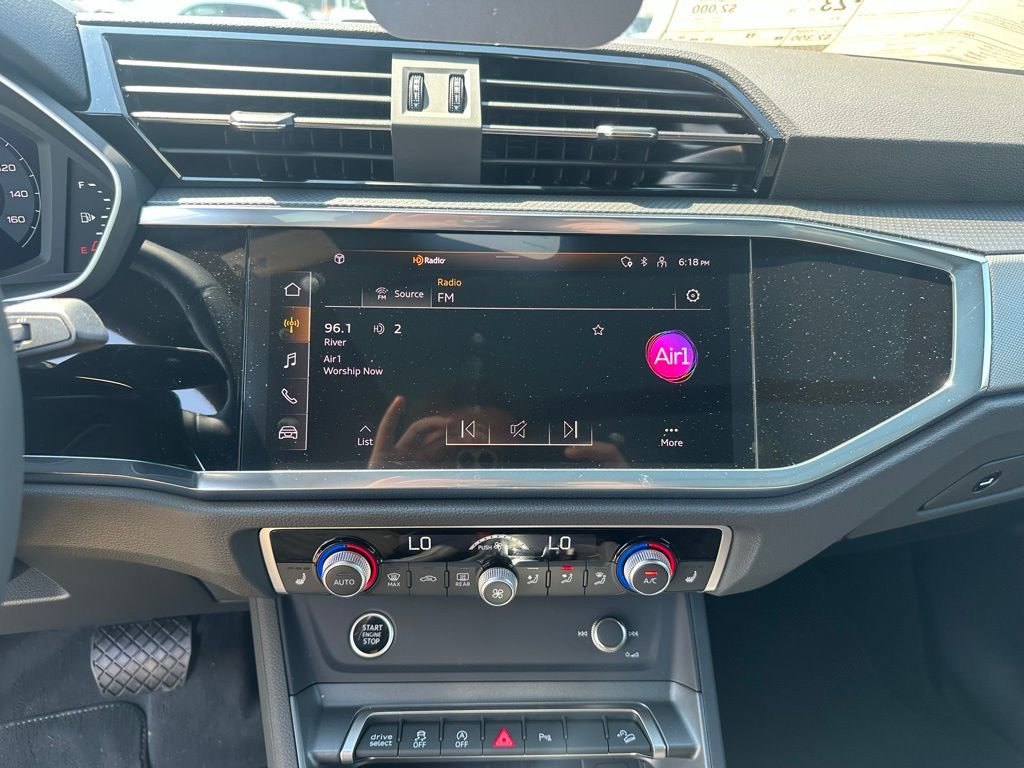 New 2025 Audi Q3 2.0T Premium image 11