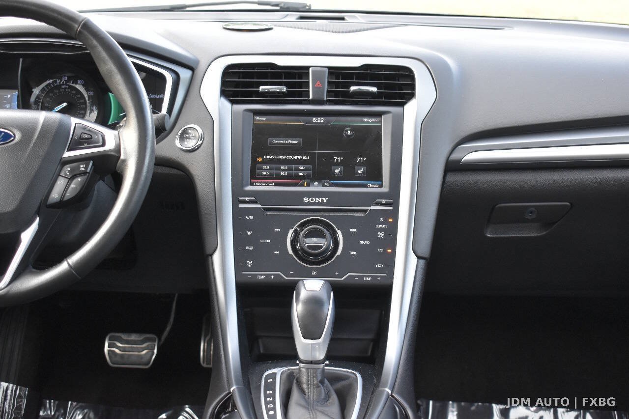 Used 2014 Ford Fusion Titanium FWD image 23