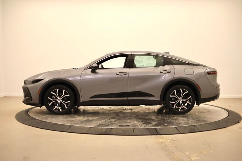 Used 2024 Toyota Crown XLE image 6