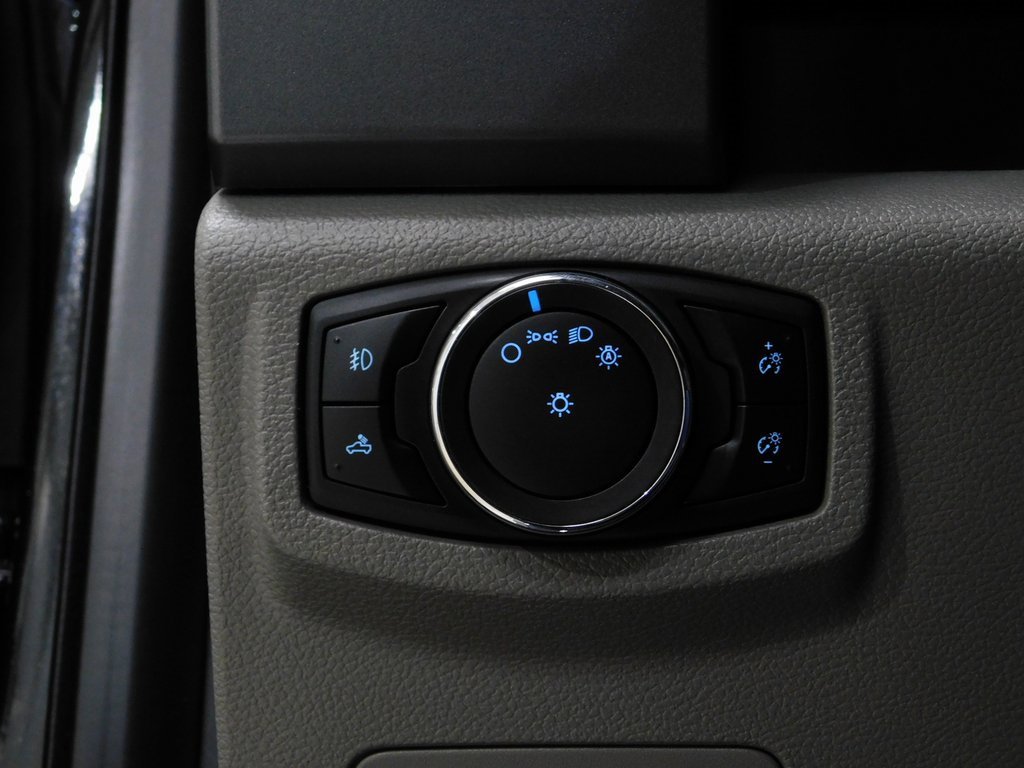 Used 2015 Ford F150 XLT w/ Trailer Tow Package image 45