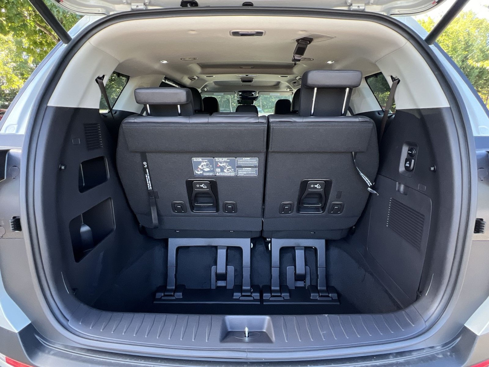New 2027 Kia Carnival SX Prestige FWD image 34