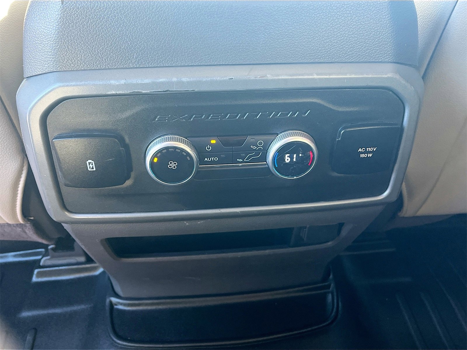 Used 2021 Ford Expedition XLT image 26