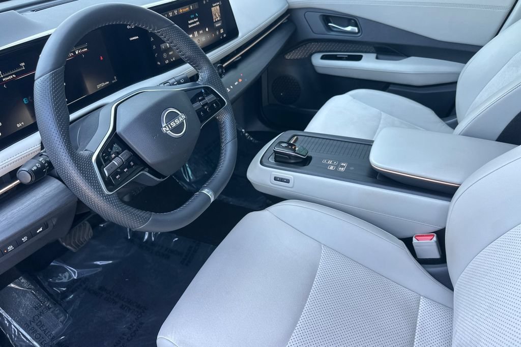 Used 2024 Nissan Ariya FWD image 9