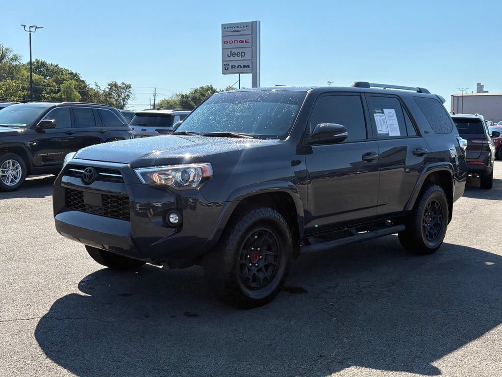 Used 2024 Toyota 4Runner SR5 Premium w/ Moonroof Package AWD/4WD image 3