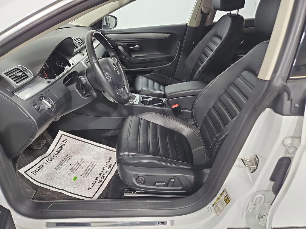 Used 2016 Volkswagen CC R-Line image 10