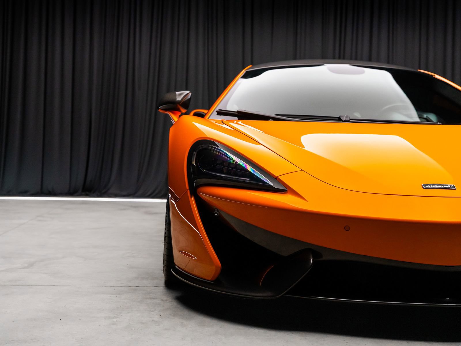 Used 2016 McLaren 570S Coupe RWD image 20