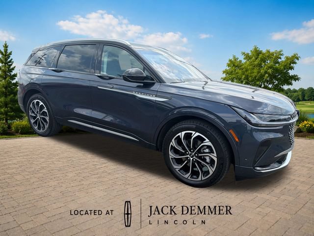 Certified 2024 Lincoln Nautilus Reserve AWD/4WD image 10