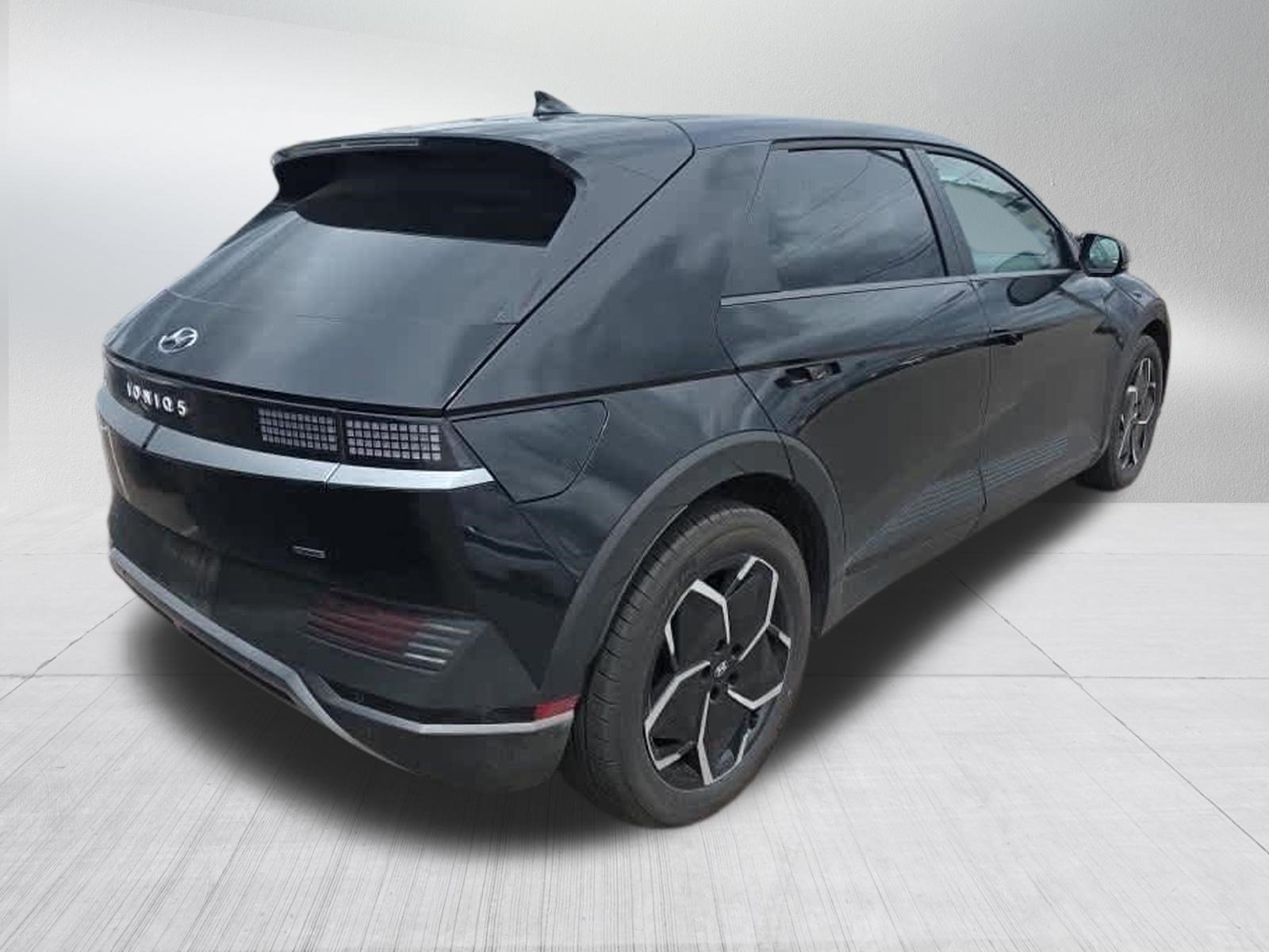 Certified 2024 Hyundai Ioniq 5 SEL AWD/4WD image 2