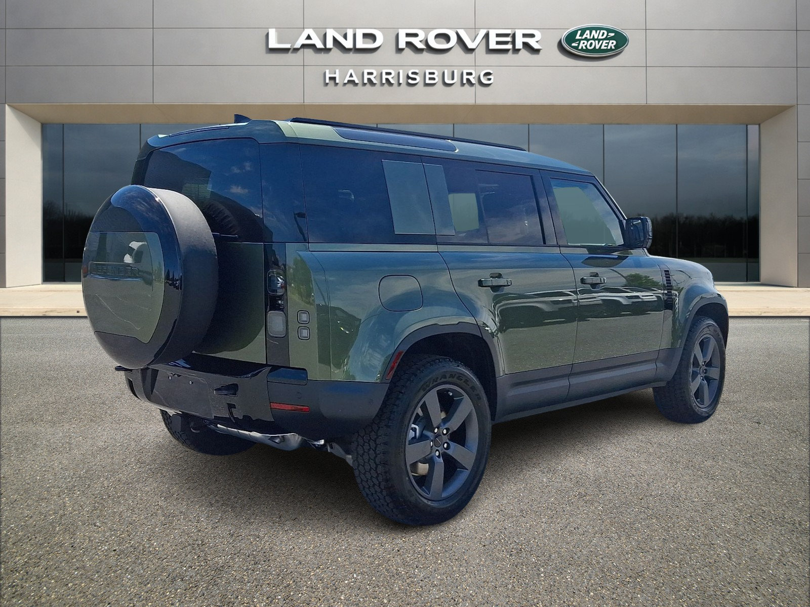 Used 2026 Land Rover Defender 110 S AWD/4WD image 4