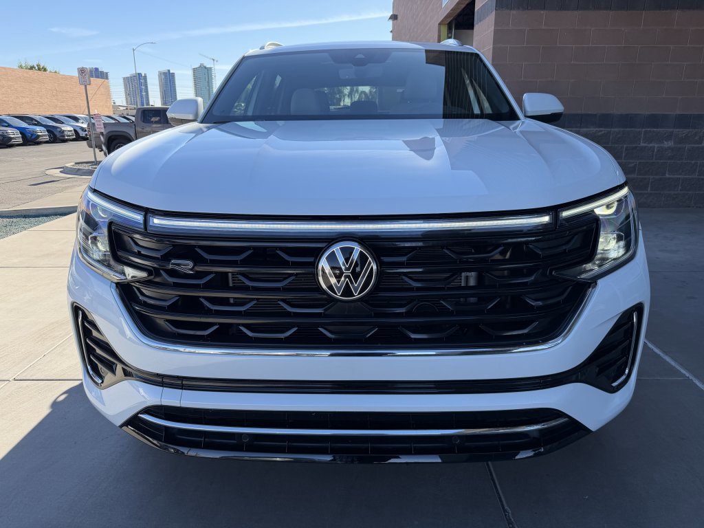 Used 2024 Volkswagen Atlas Cross Sport SEL R-Line image 10