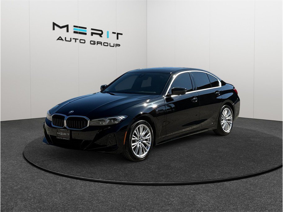 Used 2024 BMW 330e xDrive AWD/4WD image 4