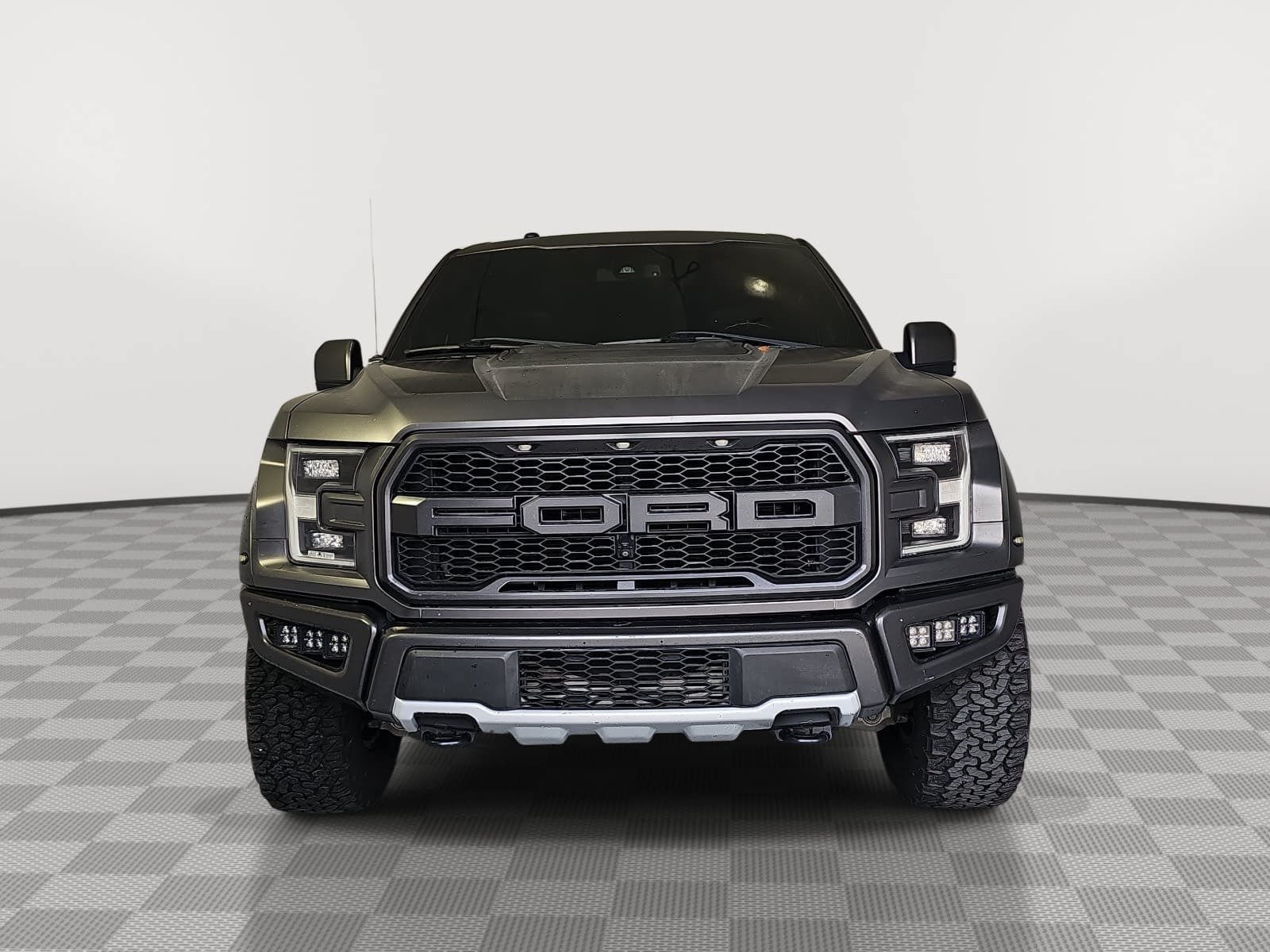 Used 2018 Ford F150 Raptor w/ Equipment Group 802A Luxury AWD/4WD image 3