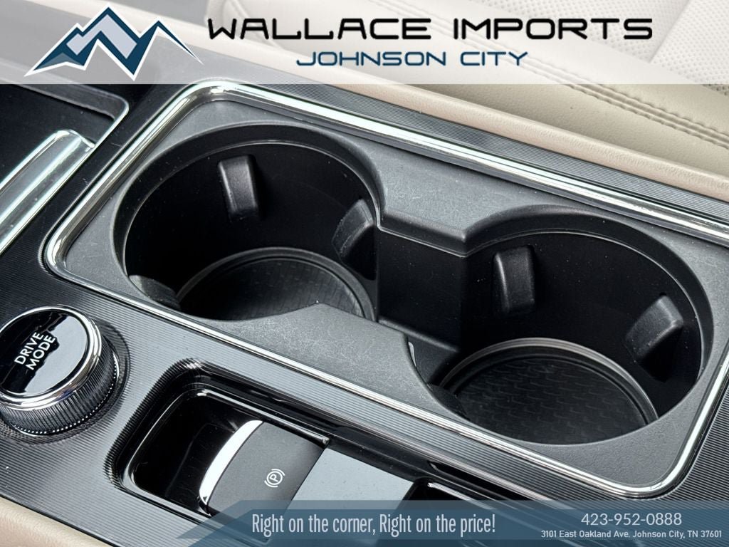 Used 2021 Lincoln Corsair Reserve w/ Elements Package AWD/4WD image 18