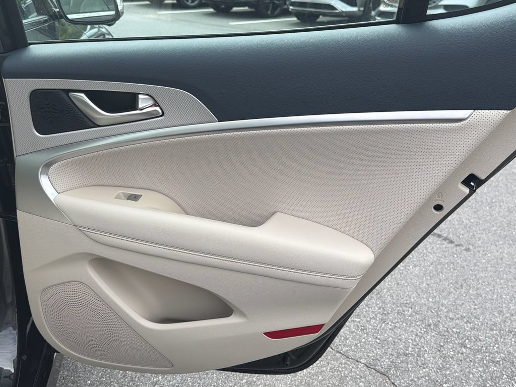 New 2026 Genesis G70 2.5T Prestige AWD/4WD image 18