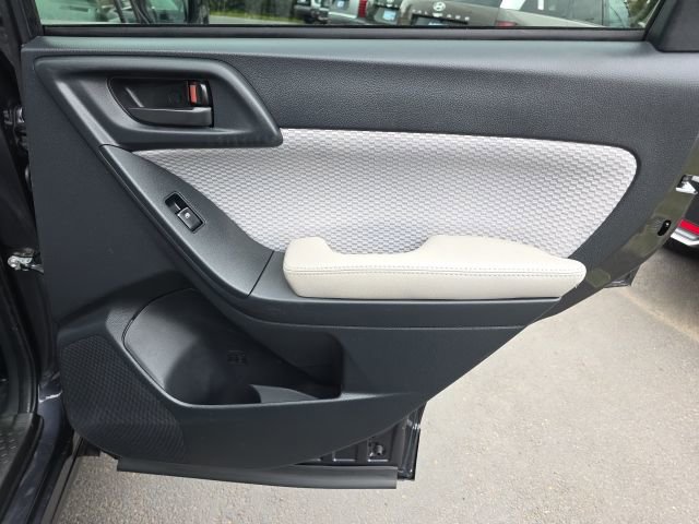 Used 2017 Subaru Forester 2.5i Premium w/ All-Weather Package image 23