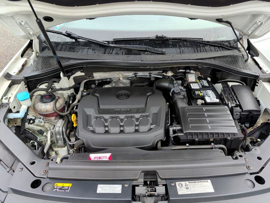 Used 2018 Volkswagen Tiguan SE image 28