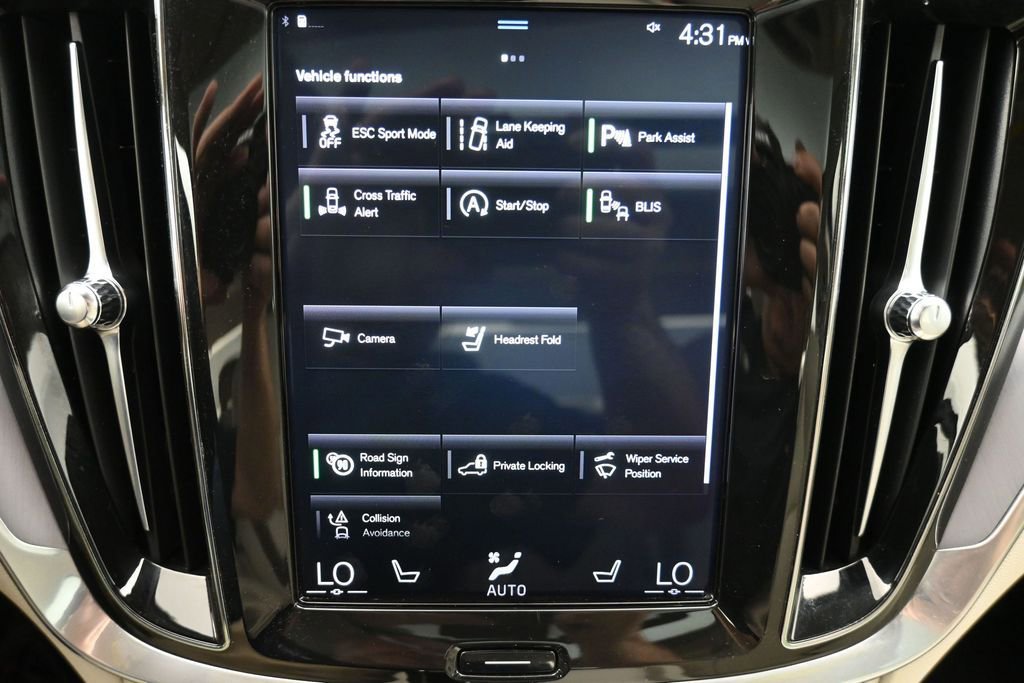 Used 2019 Volvo S60 T5 Momentum w/ Premium Package FWD image 15