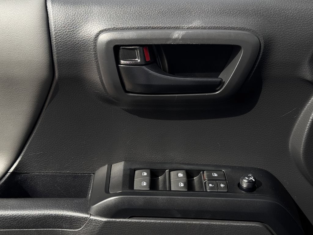 Used 2023 Toyota Tacoma SR AWD/4WD image 22