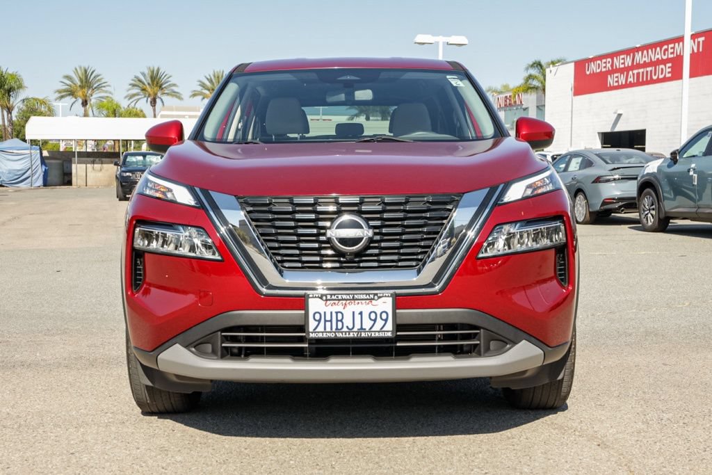 Used 2023 Nissan Rogue SV FWD image 9