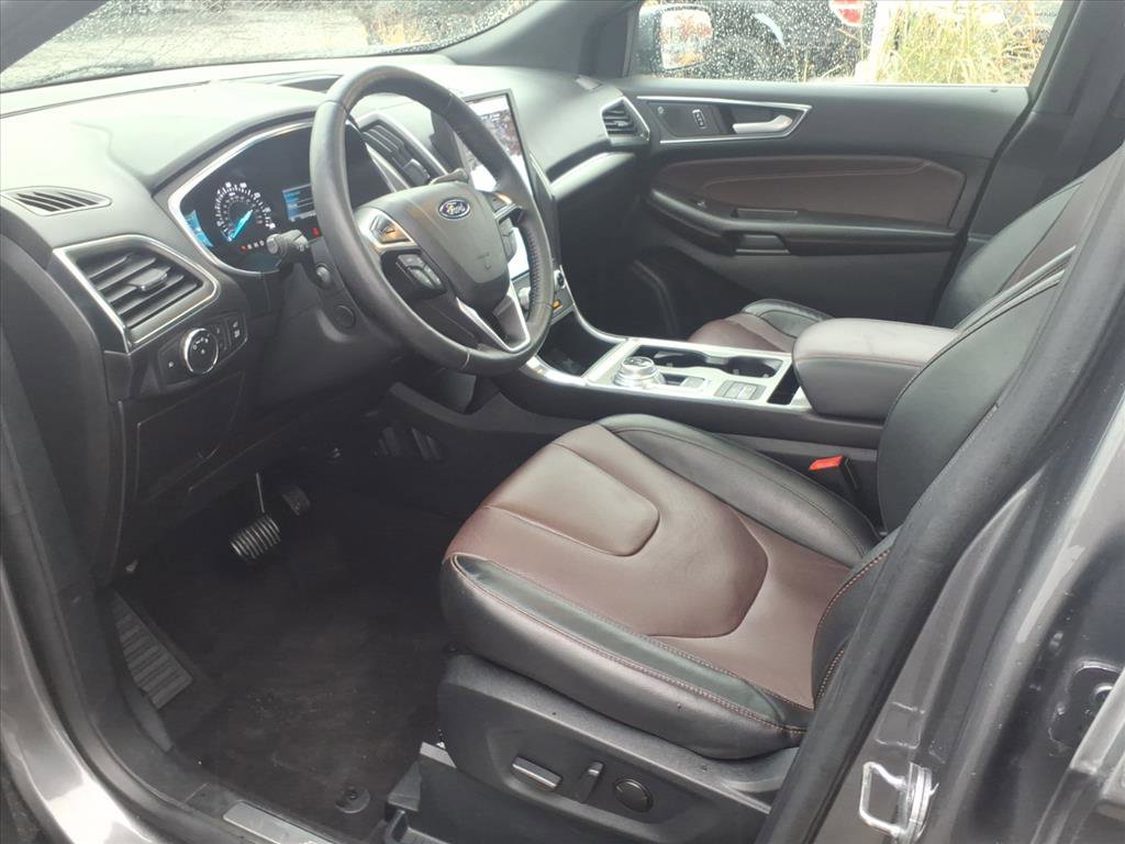 Used 2021 Ford Edge Titanium w/ Equipment Group 301A image 12