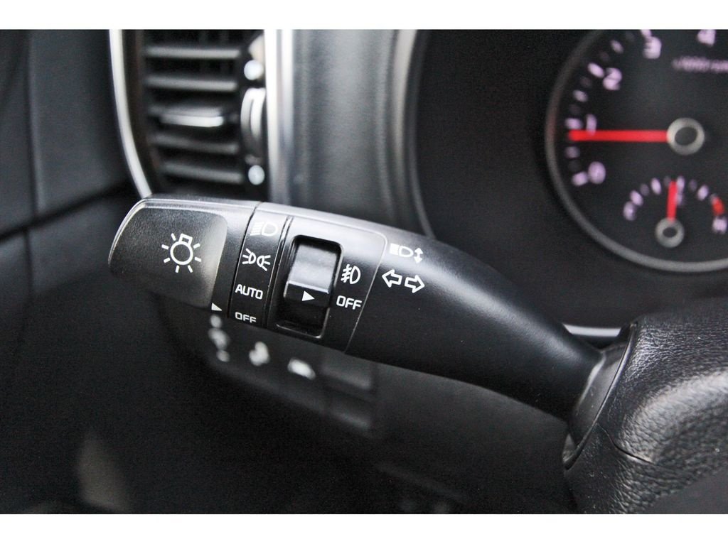 Used 2022 Kia Sportage Nightfall Edition w/ Nightfall Fwd Premium Package image 17