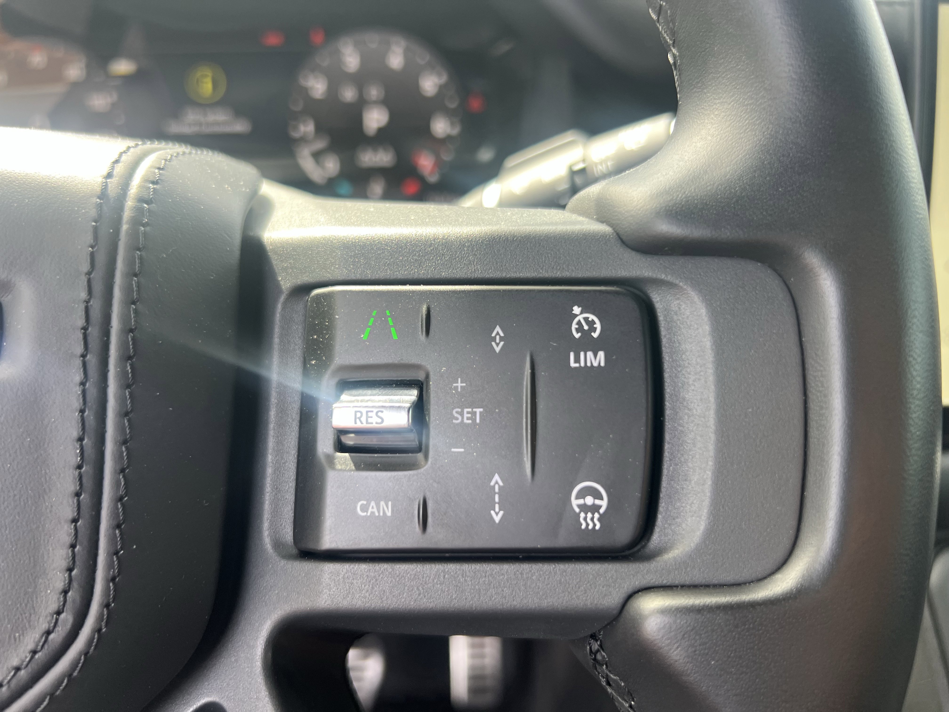 Certified 2023 Land Rover Defender 90 X image 24