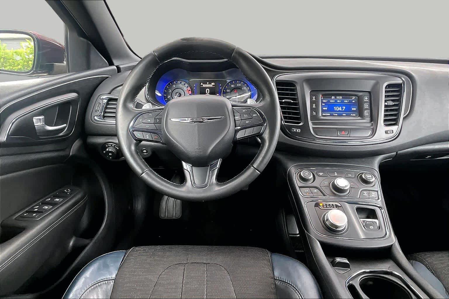 Used 2015 Chrysler 200 S FWD image 6
