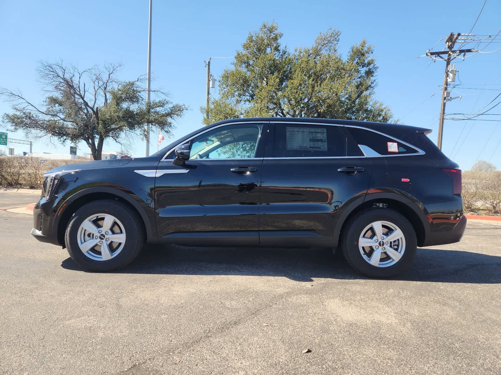 New 2026 Kia Sorento LX image 3