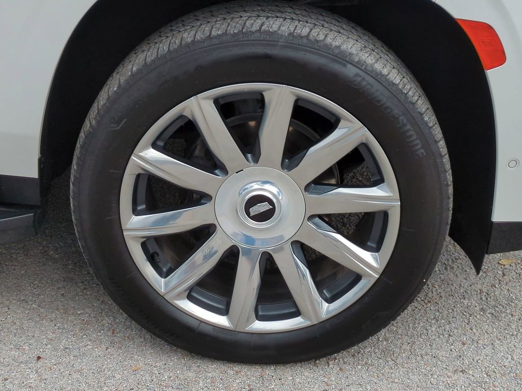 Used 2024 Cadillac Escalade Premium Luxury Platinum image 10