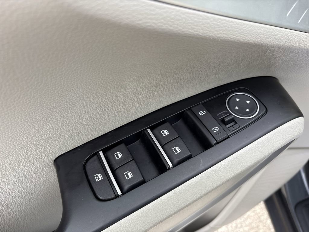 Used 2023 Kia Soul LX image 23