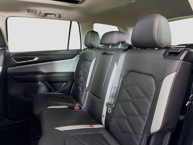 New 2026 Volkswagen Atlas Peak Edition AWD/4WD image 24