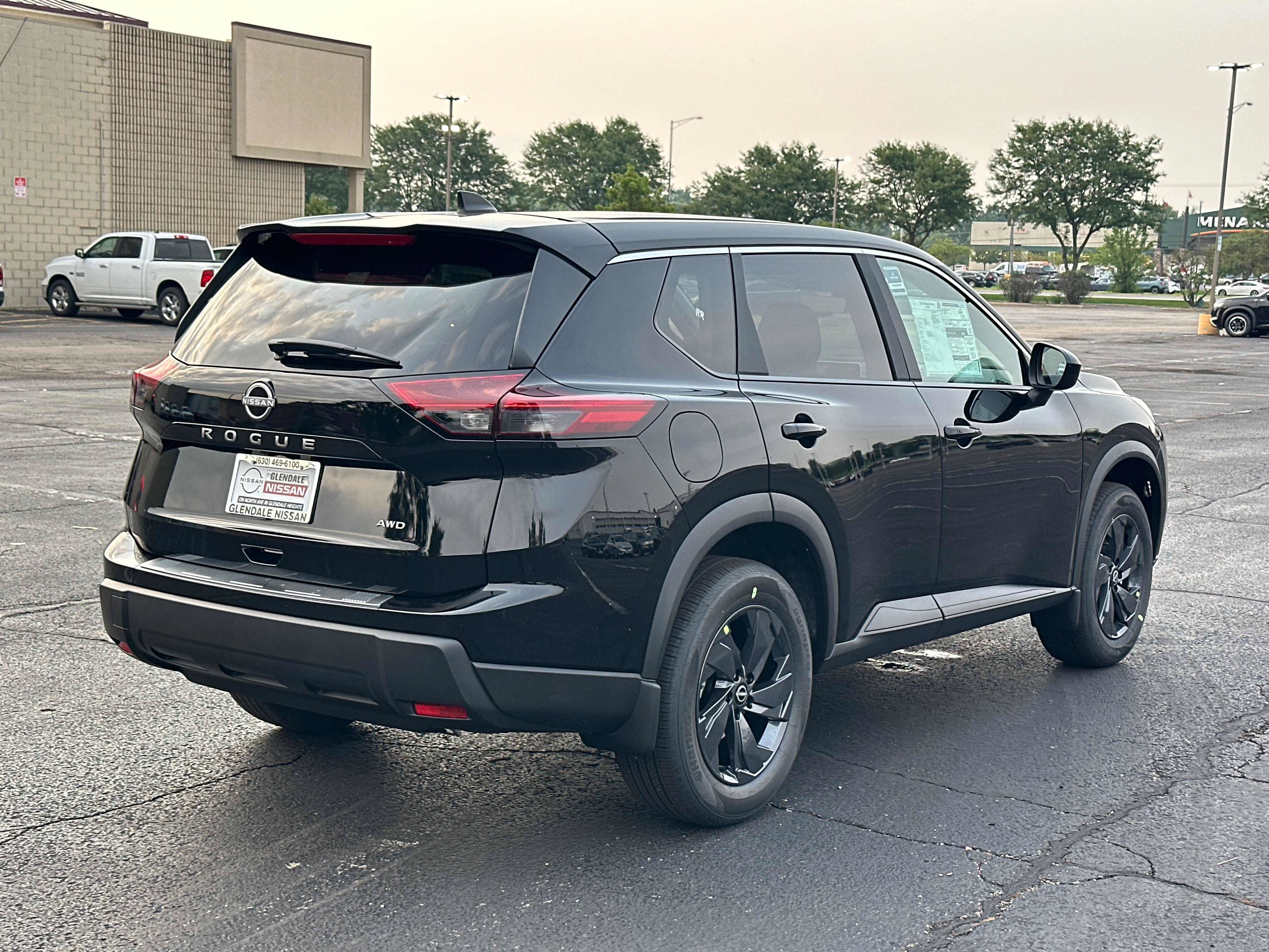 New 2026 Nissan Rogue SV w/ Cold Weather Package AWD/4WD image 4