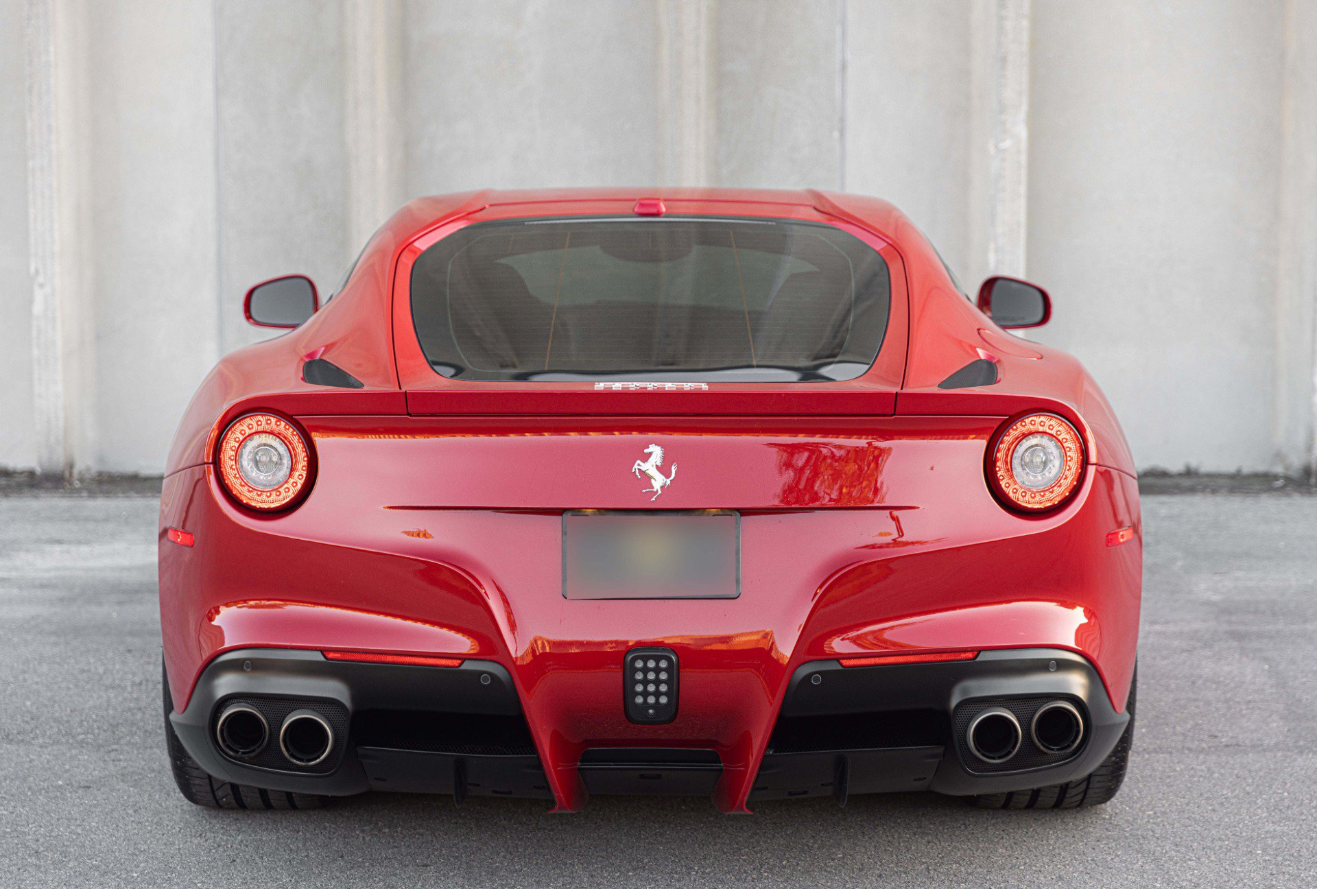 Used 2014 Ferrari F12 Berlinetta RWD image 18