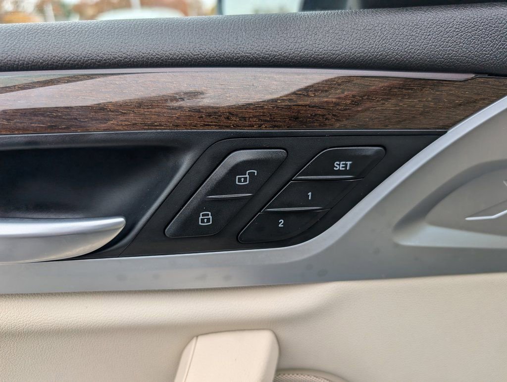 Used 2021 BMW X3 xDrive30i w/ Premium Package image 16
