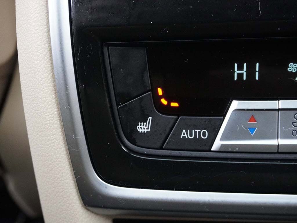 Used 2022 BMW X5 xDrive40i w/ Premium Package AWD/4WD image 64