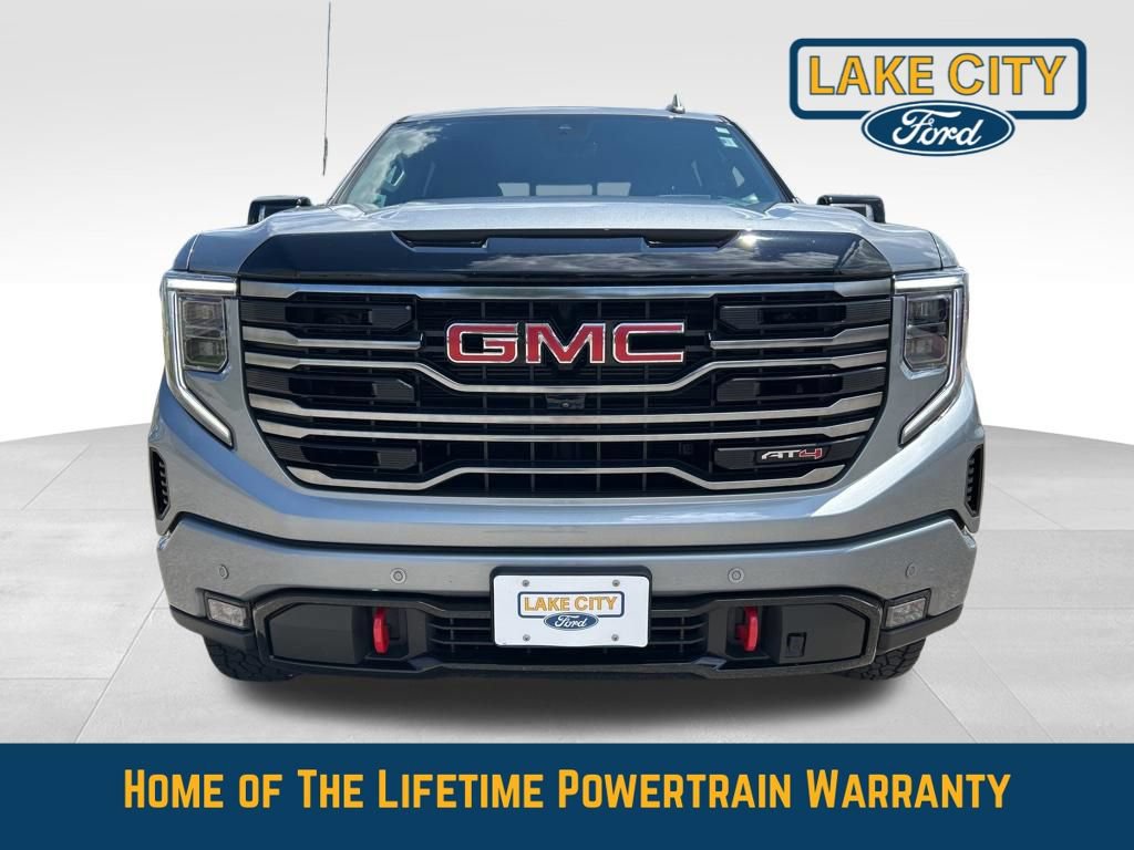 Used 2025 GMC Sierra 1500 AT4 w/ Technology Package AWD/4WD image 10