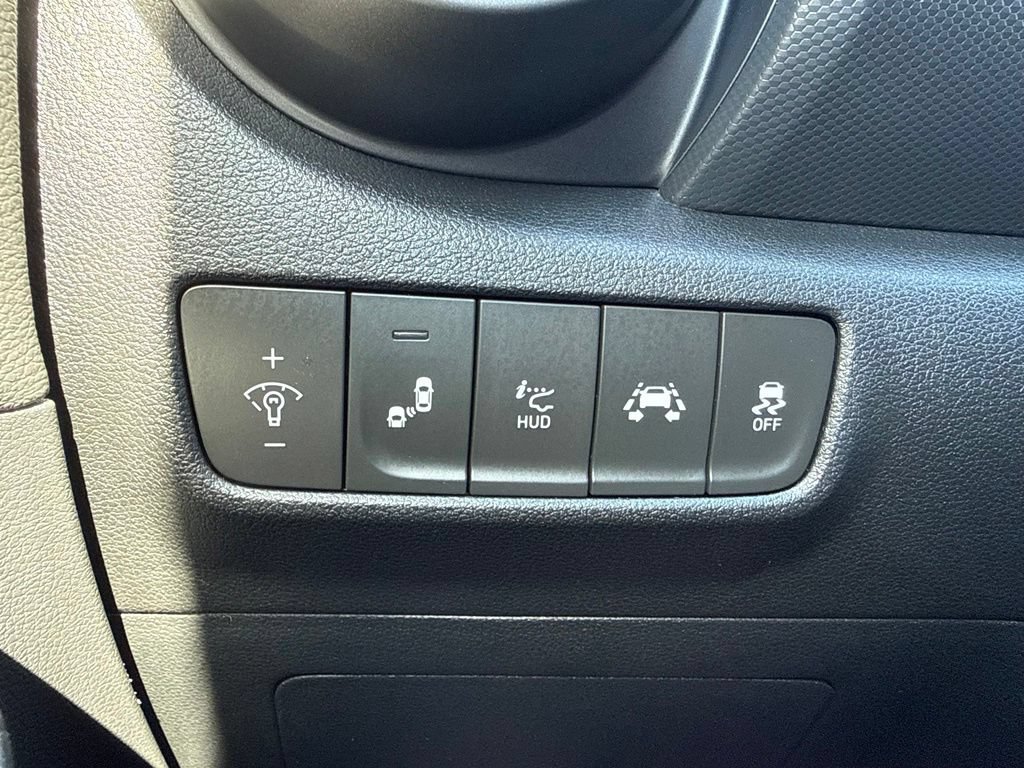 Used 2019 Hyundai Kona Ultimate AWD/4WD image 24