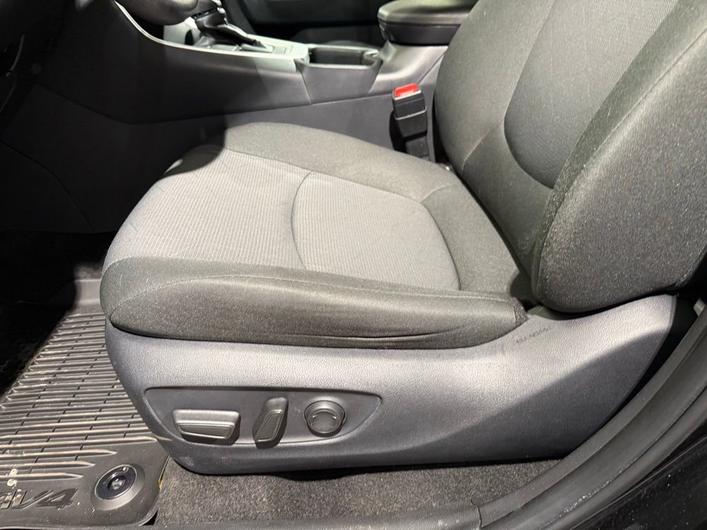 Certified 2025 Toyota RAV4 XLE image 14