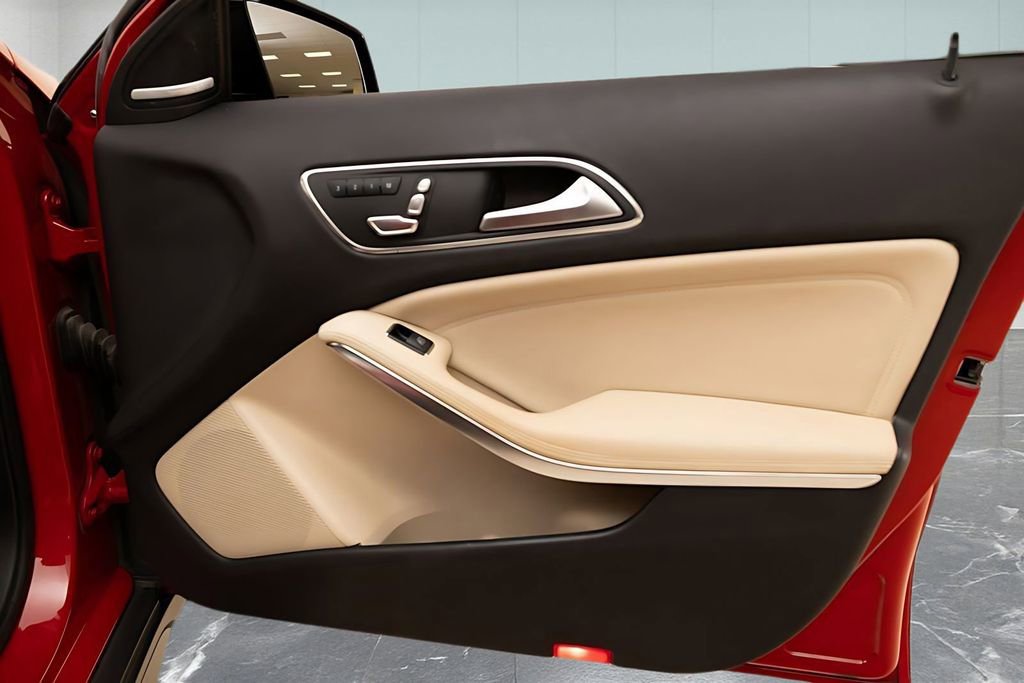 Used 2018 Mercedes-Benz GLA 45 AMG 4MATIC image 33