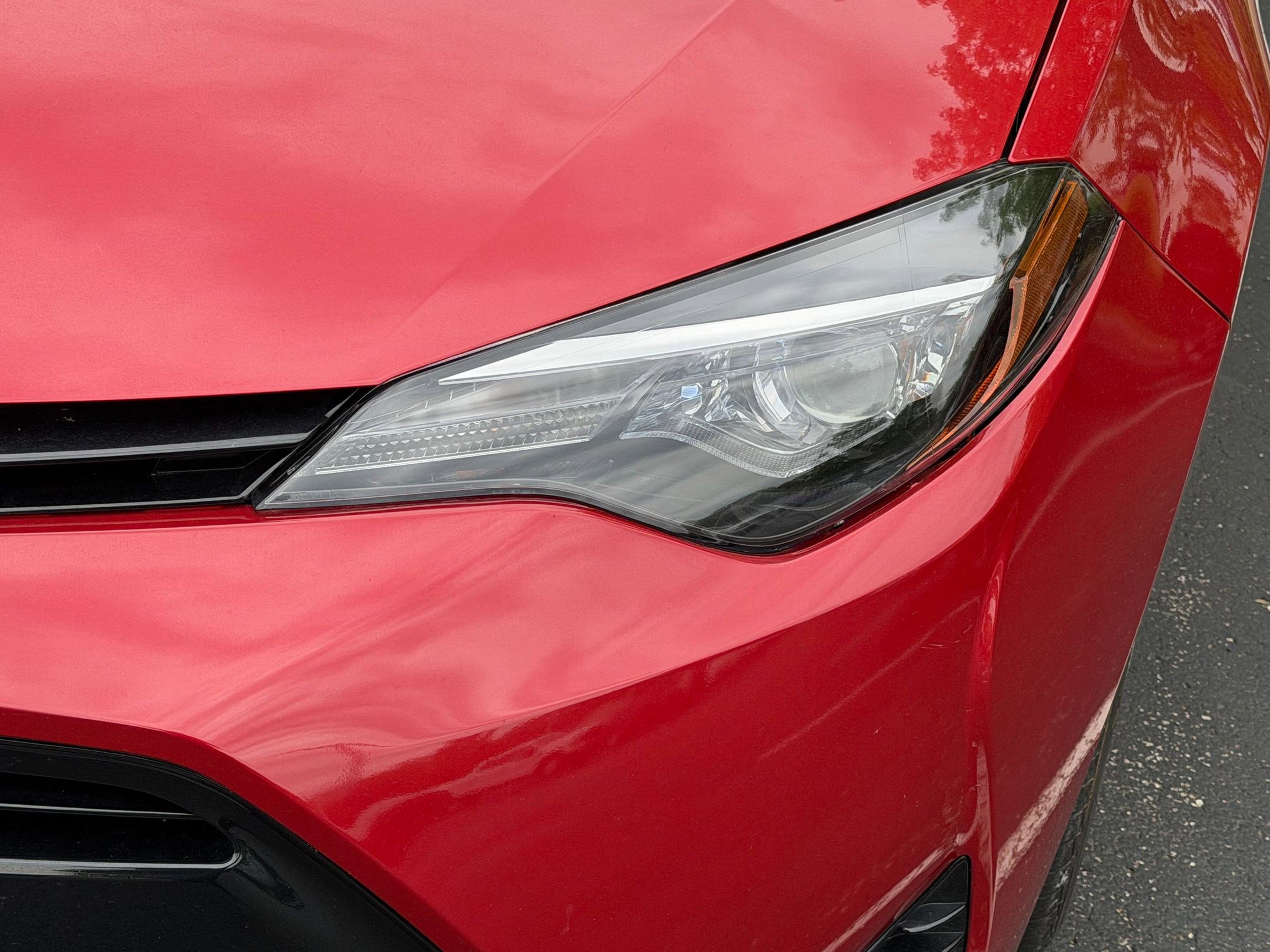 Used 2018 Toyota Corolla LE FWD image 8