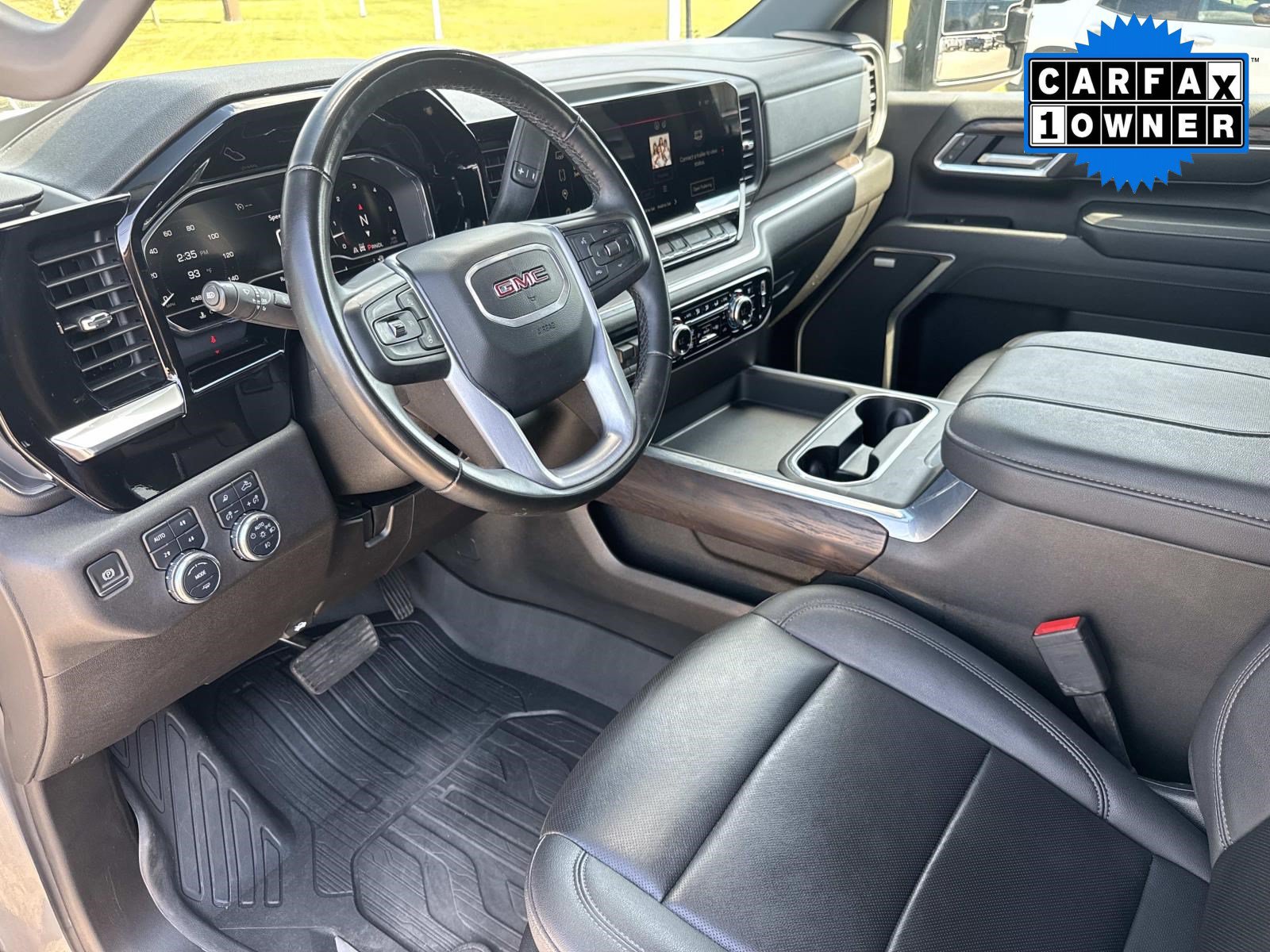 Used 2025 GMC Sierra 2500 SLT AWD/4WD image 28