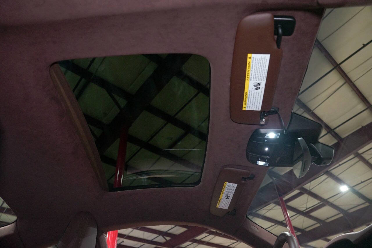 Used 2025 Porsche 911 GTS image 39