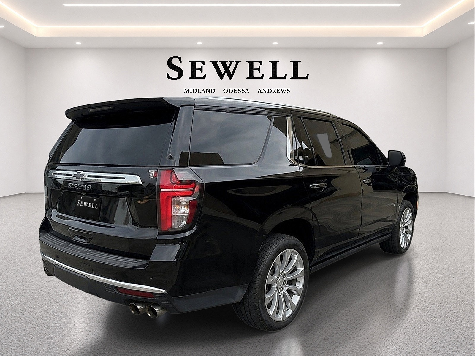 Used 2024 Chevrolet Tahoe Premier w/ Advanced Technology Package AWD/4WD image 5