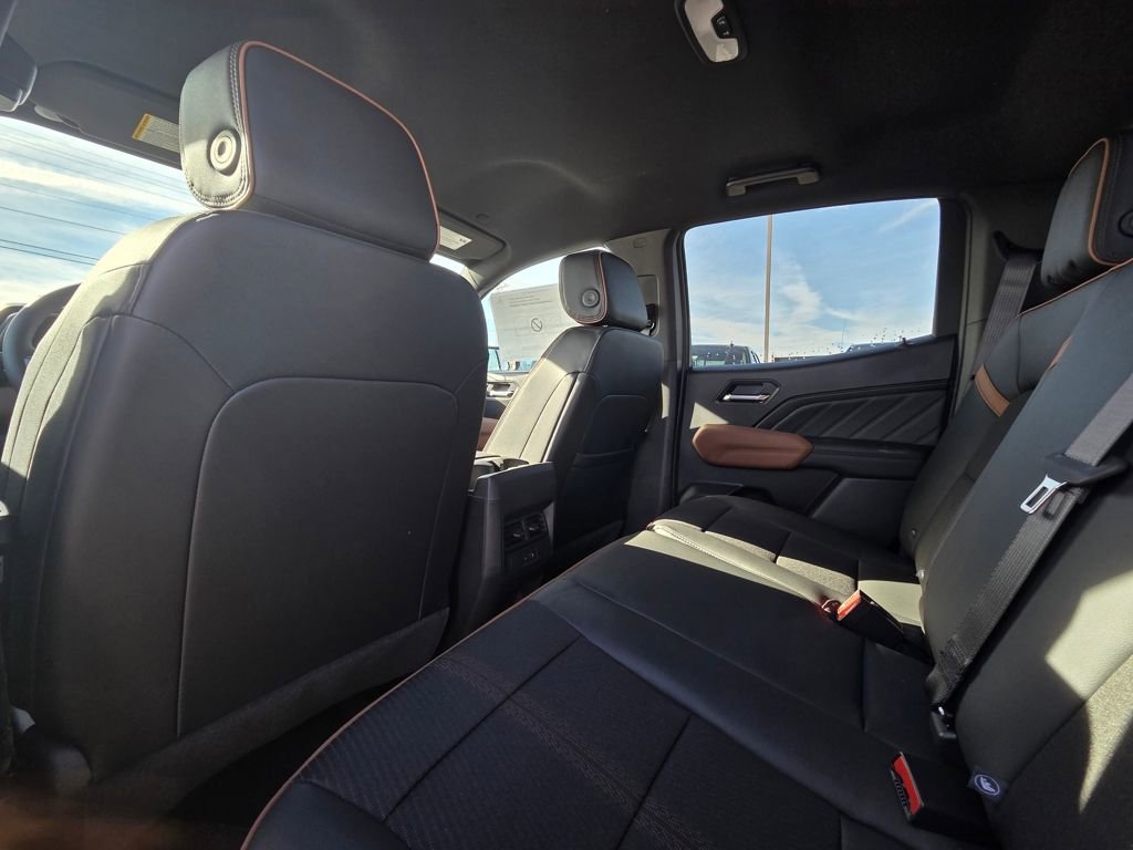 New 2026 GMC Canyon AT4 w/ Nightfall Edition AWD/4WD image 28