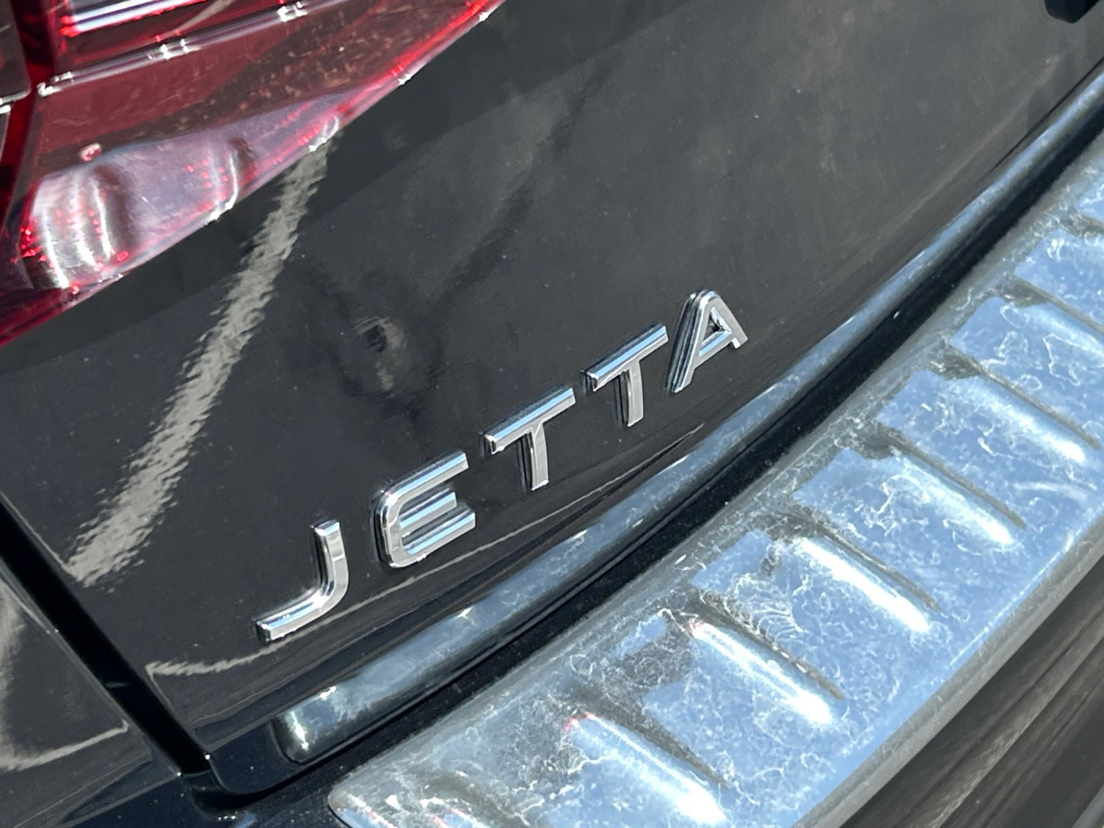 Certified 2024 Volkswagen Jetta SE FWD image 22