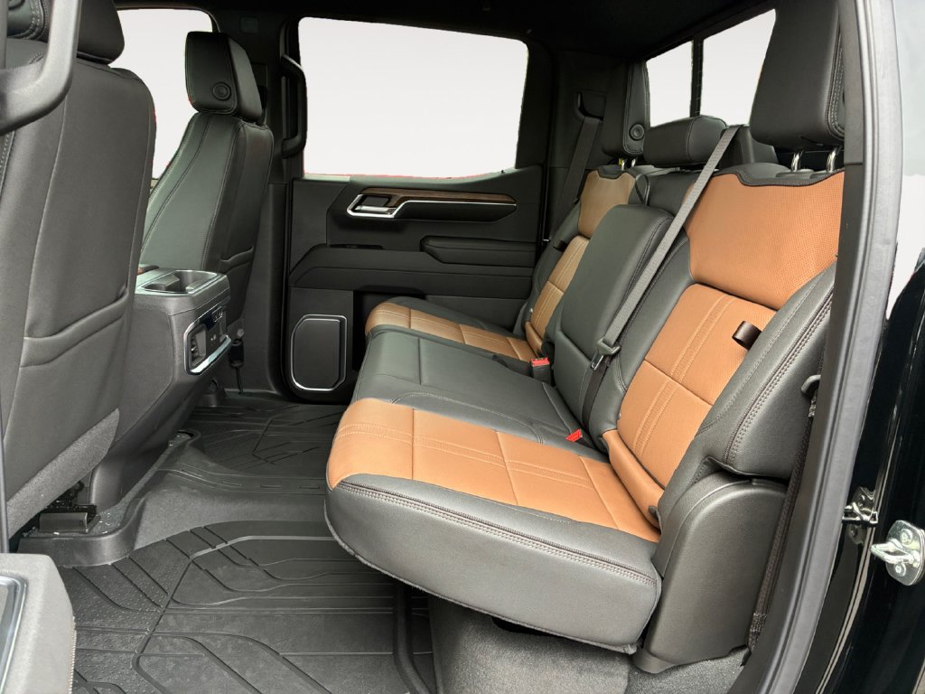 New 2026 Chevrolet Silverado 1500 High Country w/ Technology Package AWD/4WD image 13